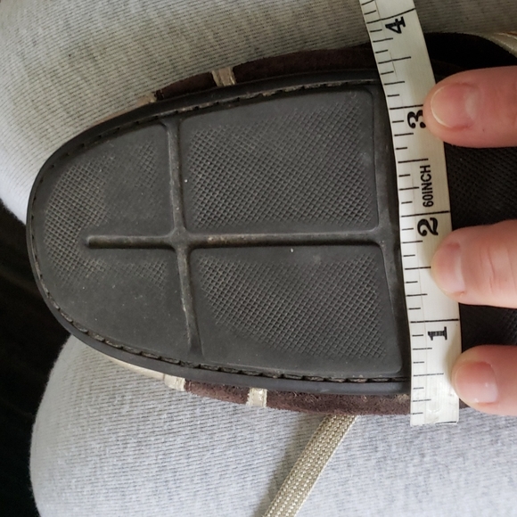 Louis Vuitton Authentic gold and brown sneakers - Picture 16 of 16